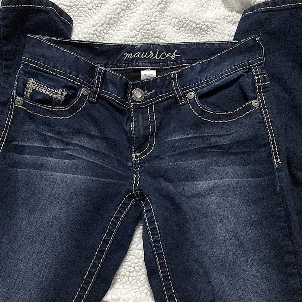 Maurice’s Minnie heavy stitch dark wash skinny jeans. Size small
